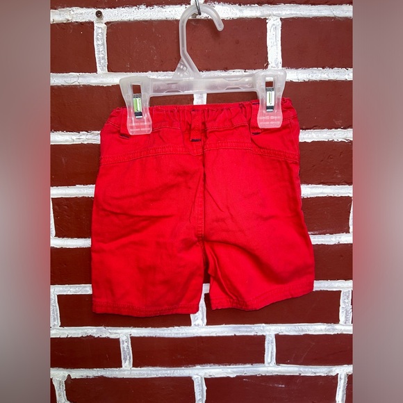 Gagou Tagou | red shorts with adjustable elastic waist | size 2T - Picture 2 of 4